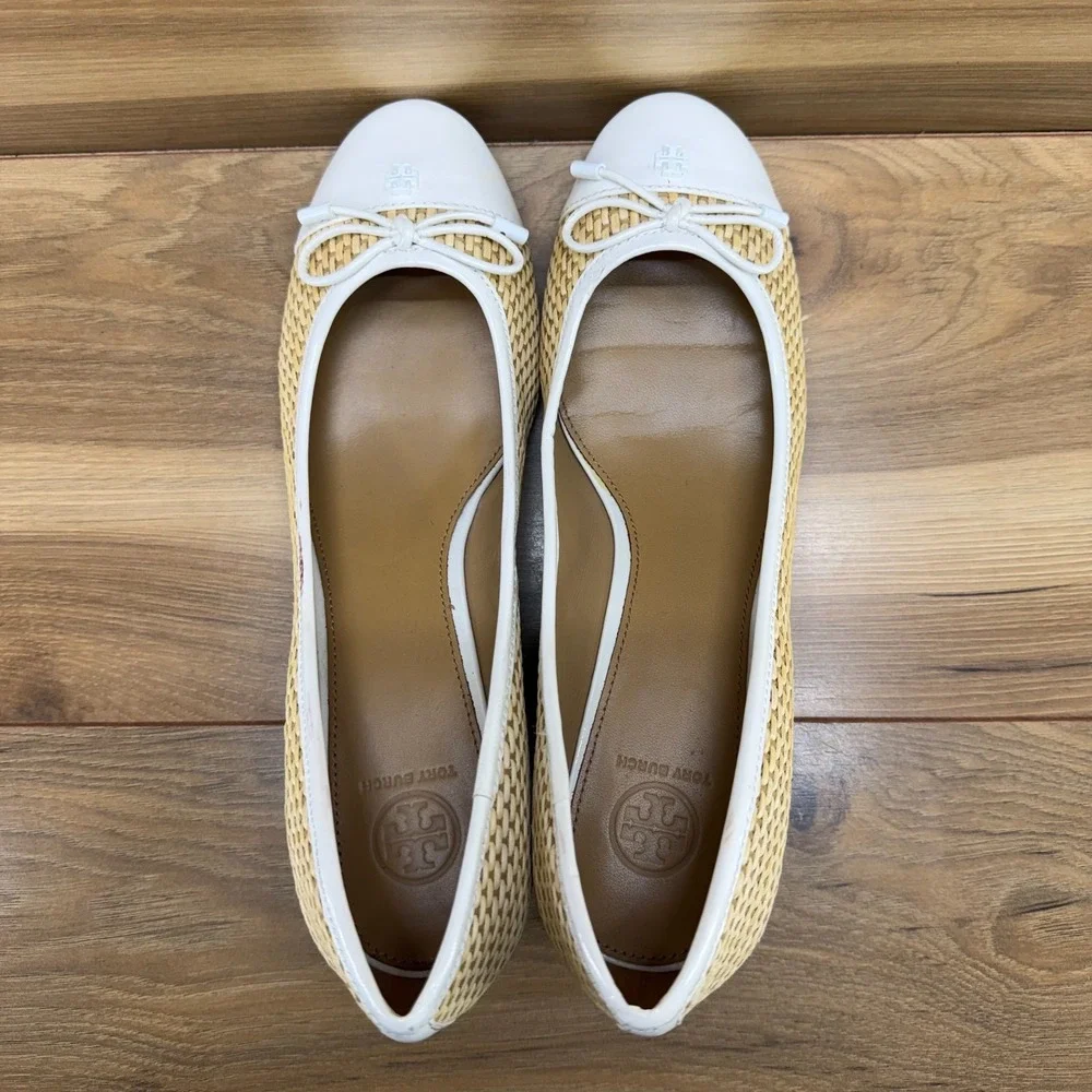 Tory Burch Wicker Raffia Wedge Pumps 10.5 M White Natural Bow Cap Toe Low Heel